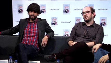 Entrevista a Borja Cobeaga y Diego San José por el libro 'Venirse arriba'