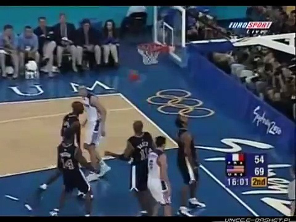 Vince Carter Olympic Dunk over Frederic Weis
