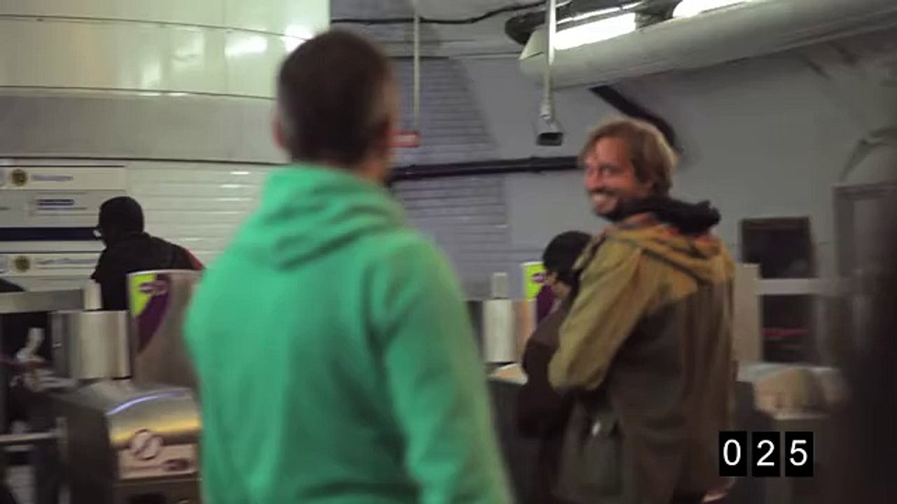 Comment j'ai fait sourire 100 personnes dans le métro...
