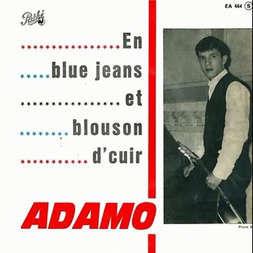 EN BLUE JEANS ET BLOUSON DE CUIR (ADAMO)