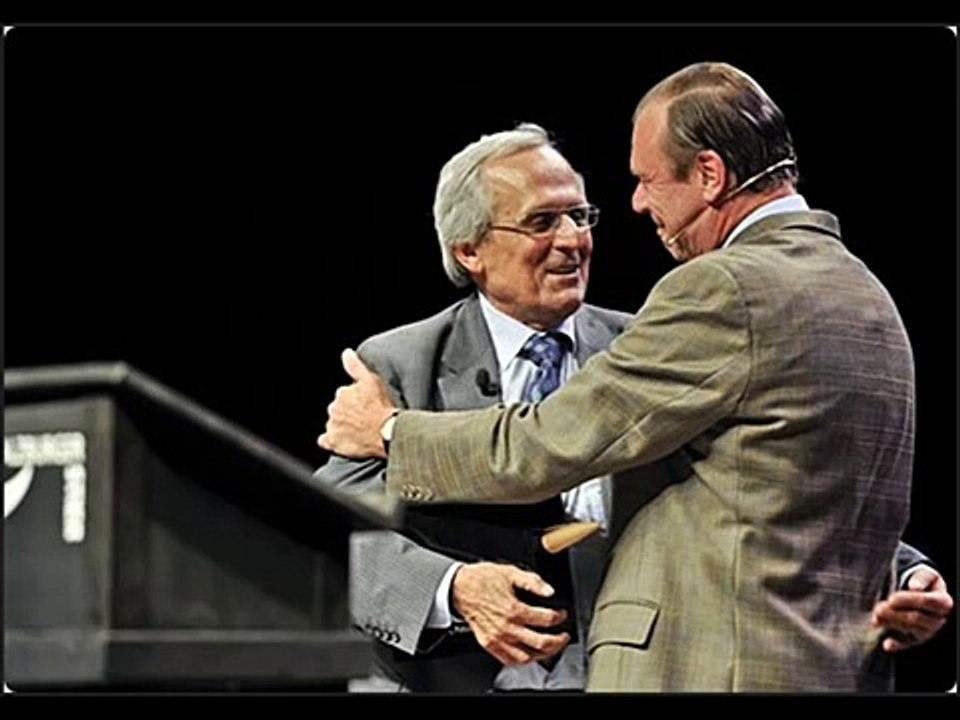 (1) Laudatio Georg Schramm für Dieter Hildebrandt - Salzburger Stier 2011
