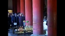 PM Modi paying homage at Toji Temple with Japan PM Abe