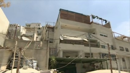 الاحتلال يخطر عائلات من سلوان بإخلاء منازلها