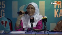 Wan Azizah denies PM aspirations, MB ouster plot