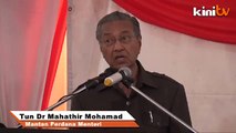 Jangan gigit jari yang beri kita makan, kata Dr Mahathir
