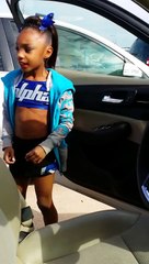 Little girl hits tha Nae Nae!!