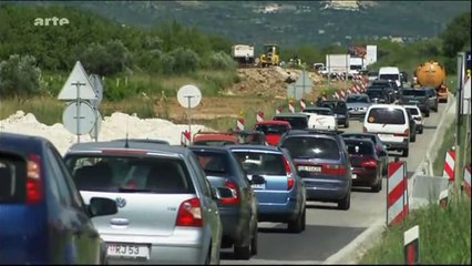Fahrt ins Risiko - Traumstrasse an der Adria (1/3)