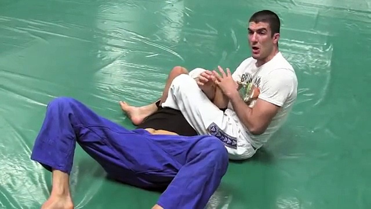 Ronda Rousey Breaks Miesha Tate's Arm - Viewer Discretion Advised (Gracie Breakdown)