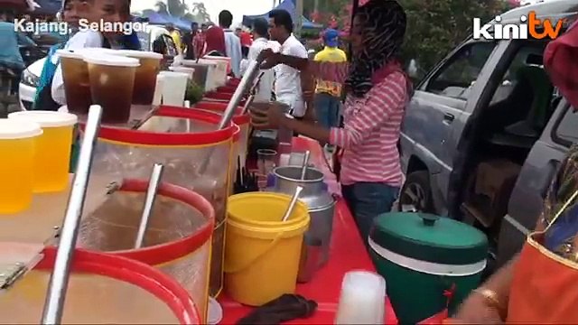 Peniaga rayu Azizah selamatkan pasar malam