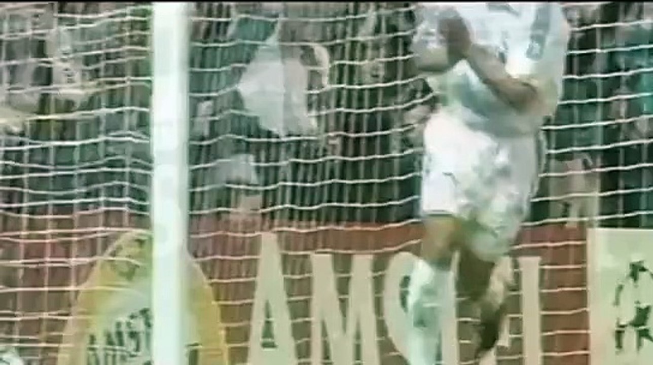 Zinedine Zidane vs Manchester United 02/03 by Markg541