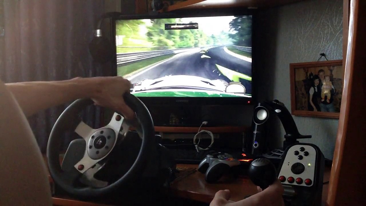 Logitech G25 Racing Whee Project CARS Mercedes-AMG C 63