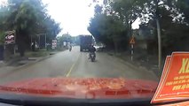 LiveLeak - Man Crossing The Road Hit by a Truck-copypasteads.com