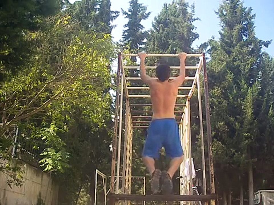 7 Weeks To 50 Pullups 9th Training Session+Human Flag Attempts