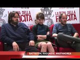 LA SEDIA DELLA FELICITA' intervista GIUSEPPE BATTISTON, VALERIO MASTANDREA, ISABELLA RAGONESE