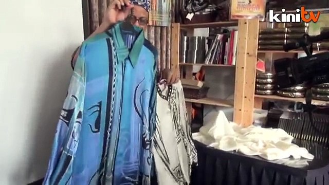 NGO: Why are Muslim men still wearing silk shirts?