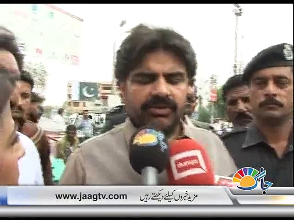 Covering protest demonstration by physically impaired persons outside Sindh Assembly.