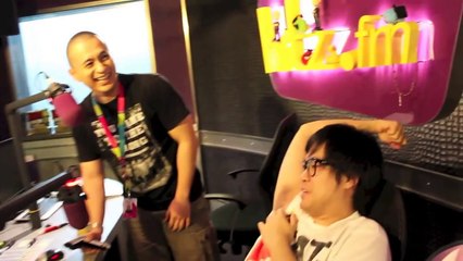 Joe Flizzow Guides Ean to Shave Jin!