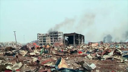 Paysage industriel dévasté à Tianjin après la double explosion