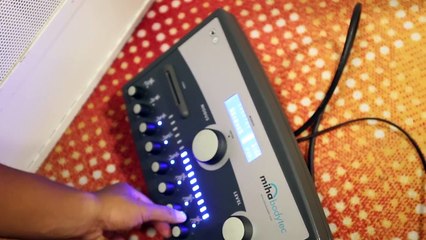 Karen Karaoke Raya JoHaRa - Ronnie Hussein