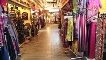 DI Sini Lahirnya Sebuah Cinta   Pasar Seni