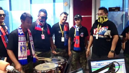 Johor Supporters Club Chant in MIX fm Studio