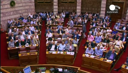 Grecia: il Parlamento approva il terzo piano di salvataggio