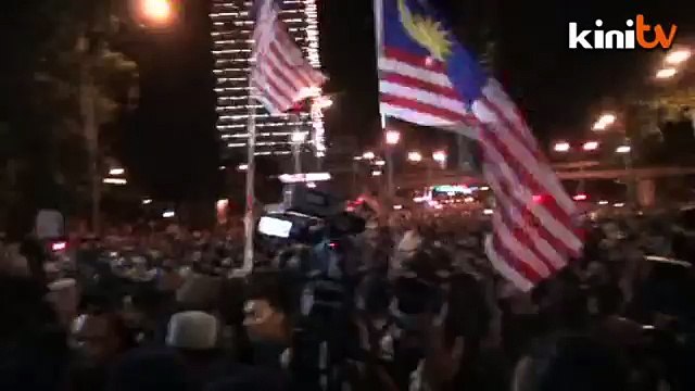 Small commotion but police finally give in to protesters