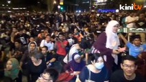 Tak kurang 7,000 peserta protes TURUN kini di Dataran Merdeka