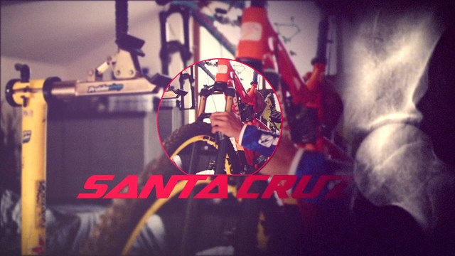 Cédric Gracia de retour sur son bike de descente à Whistler