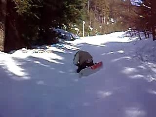 Damien fait du snowboard!