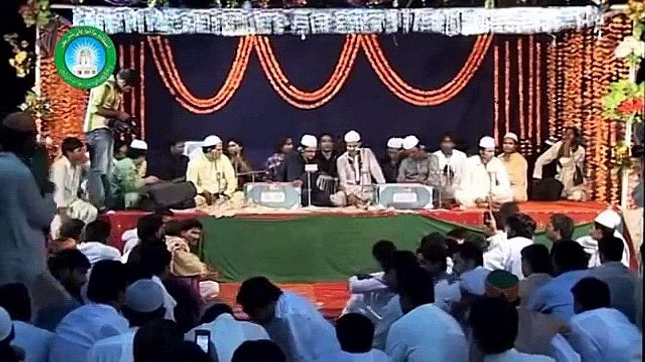 Abid Meher Ali Khan Qawwal - Shukriya Shukriya Nosho - YouTube