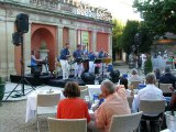 JAZZ BAND STEAM BOAT IN CONCERT . NIMES 2015 HOTEL IMPERATOR