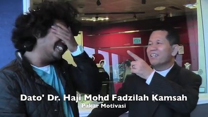 Johan JohERA bersama Dato Dr Haji Mohd Fadzilah Kamsah
