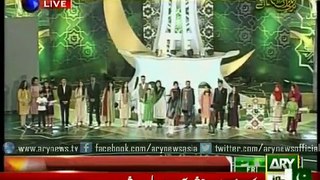Aima Baig sing  patriotic song at Islamabad convention centre on 14th august 2015