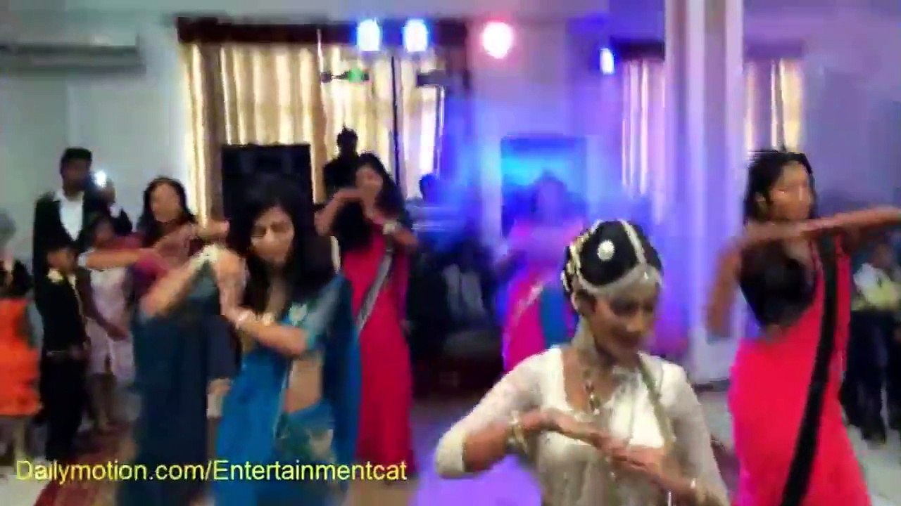 BRIDE On Dance  AWESOME  Kajra Re Kajra Re