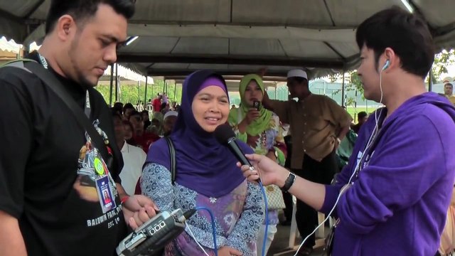 Siaran luar Riuh Pagi ERA di Kompleks Bunga Raya, KLIA (sambut pelajar-pelajar Malaysia dari Mesir)