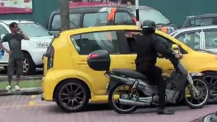 Di manakah Orang Misteri ERA?