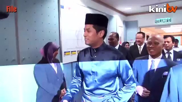 Khairy nafi petrol RON95 bukan lagi untuk semua