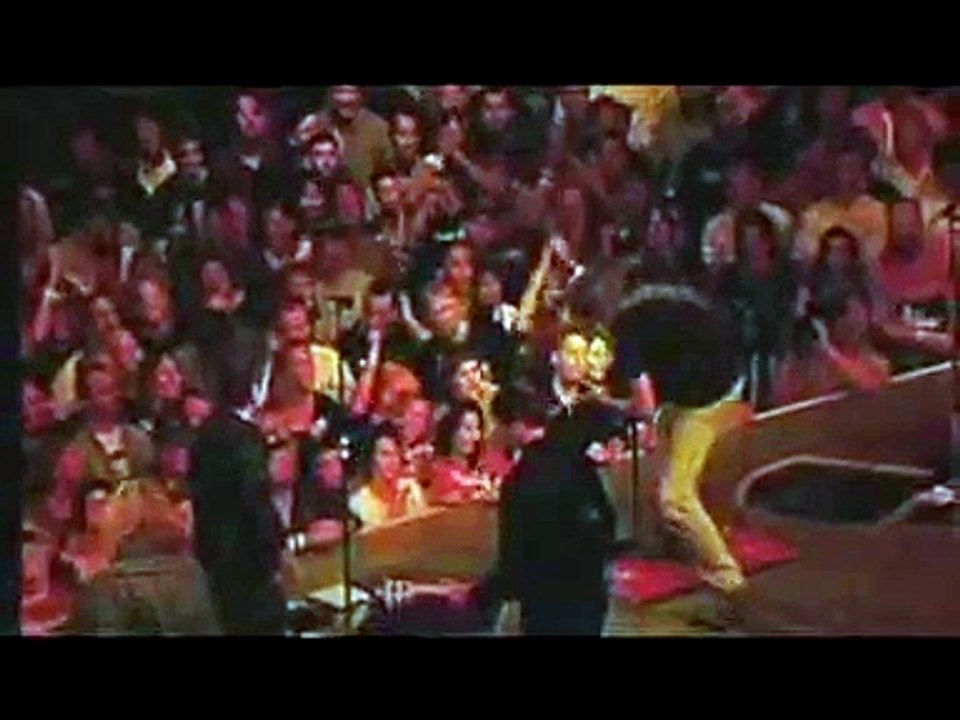 Bruce Springsteen w/ Neil Young - Keep On Rockin' In The Free World (Live VFC 2004-10-05)