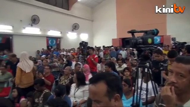 Kalau lawan Chong Wei, Anwar mengaku kalah...