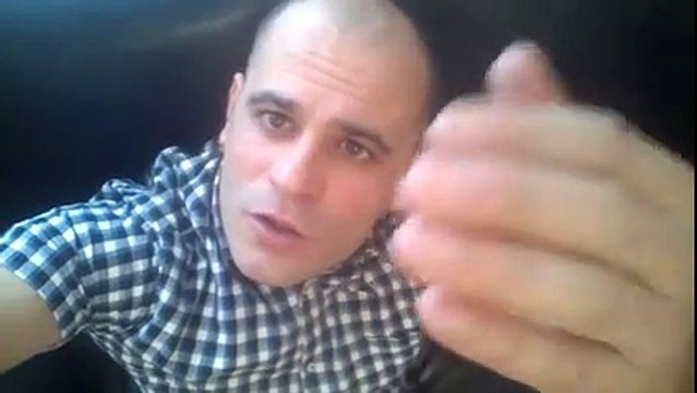 un kabyle qui chante à Sidi da valentain mdr