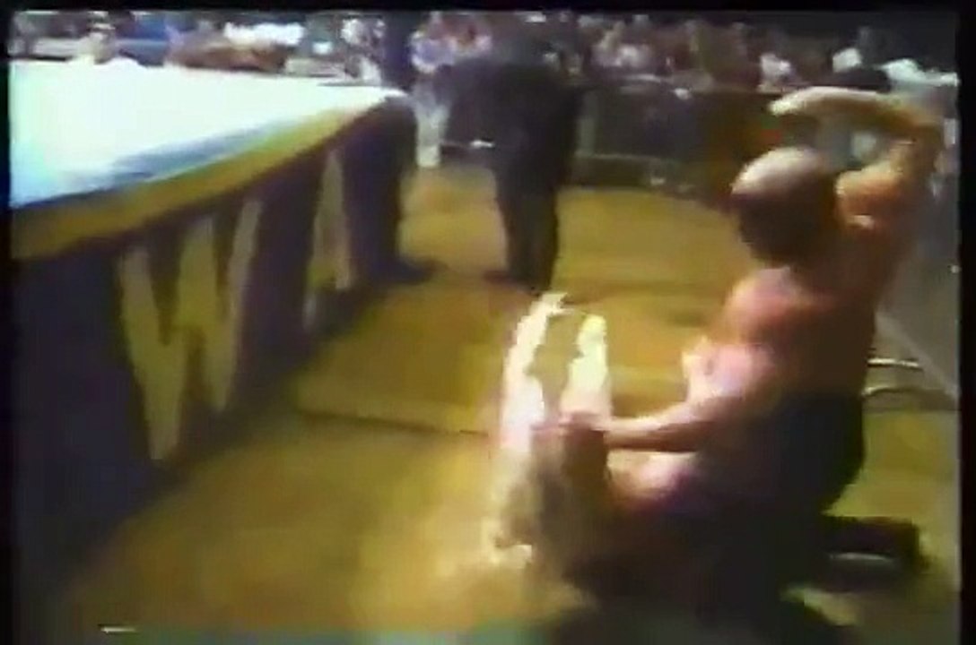 NWA 1988-10-29 The Road Warriors vs. Midnight Express (Tag Title Match)