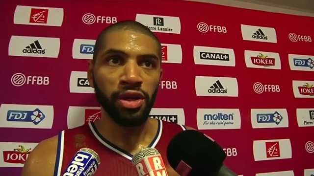Basket - Bleus : Batum «Appliqués dans les consignes»