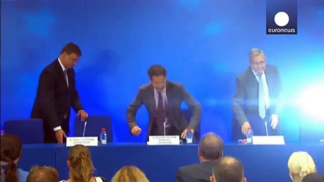 Eurozone finance ministers back third Greek bailout