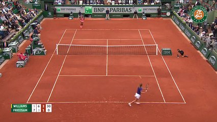 Serena Williams 2-1 Anna-Lena Friedsam: Thắng nhọc