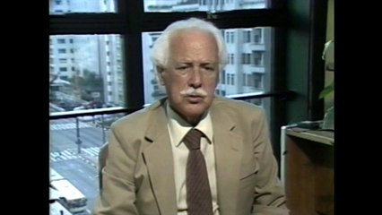 Série TV NO BRASIL - Telejornalismo - 10-05-2015 Episódio 3 Online Completo Íntegra 10/05/2015 S01E03 HD 720p