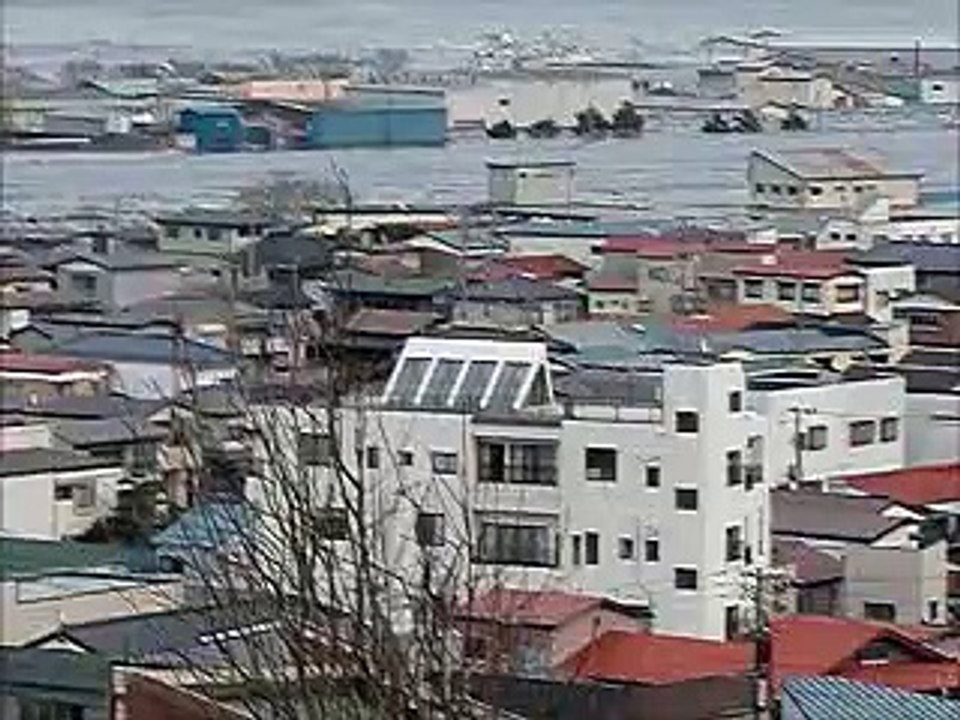 2011年3月11日大槌町津波_大槌町中央公民館から撮影