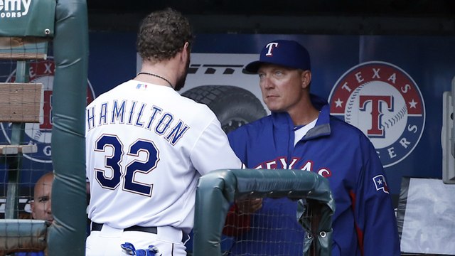 Rangers' Crowd Applauds Josh Hamilton