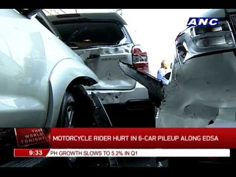 Motorcycle rider hurt in 6-car pileup on EDSA