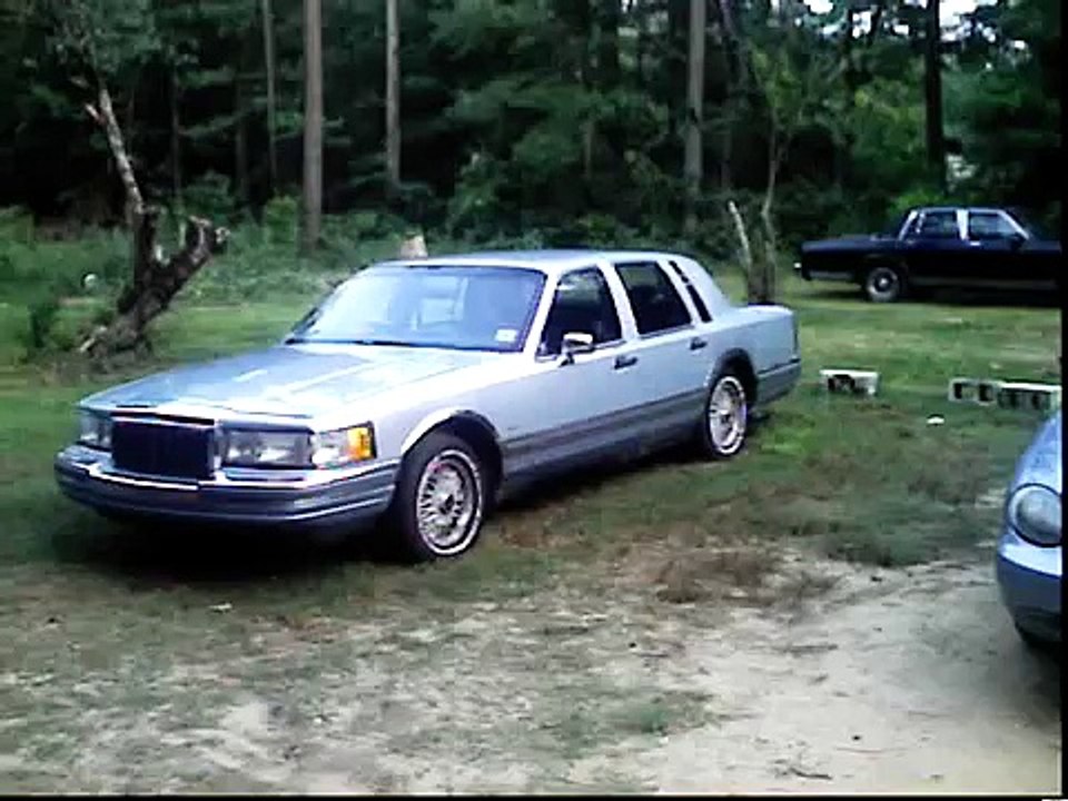 1990 lincoln town car